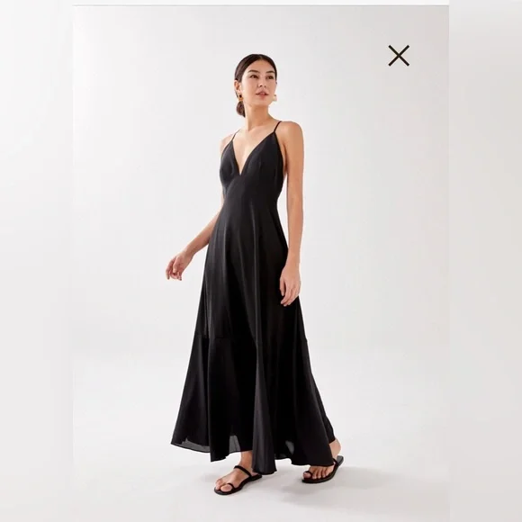 BNWT S Love Bonito Kaleni Maxi Dress